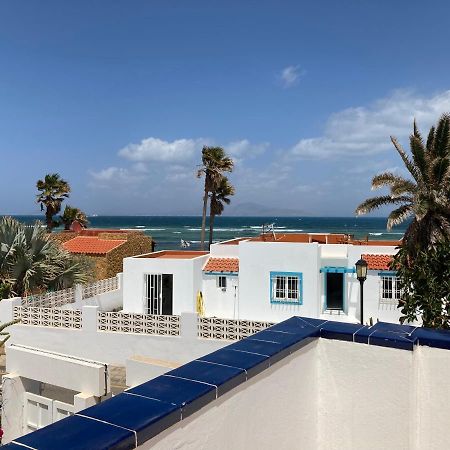 Beach House With The Heated Pool Next To Rocky Point Corralejo Buitenkant foto