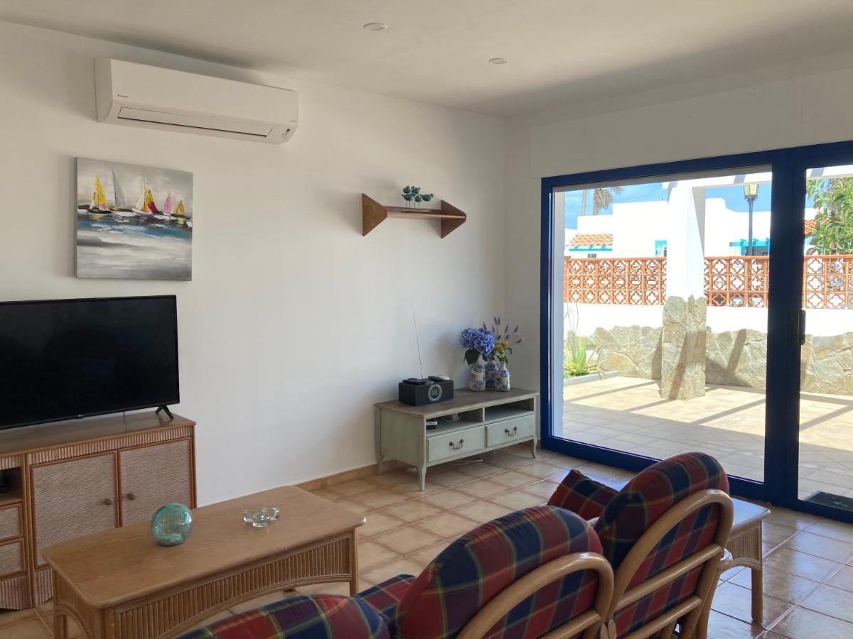 Beach House With The Heated Pool Next To Rocky Point Corralejo Buitenkant foto