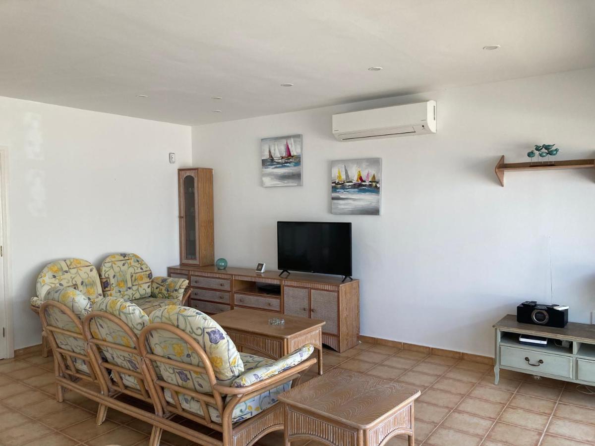 Beach House With The Heated Pool Next To Rocky Point Corralejo Buitenkant foto