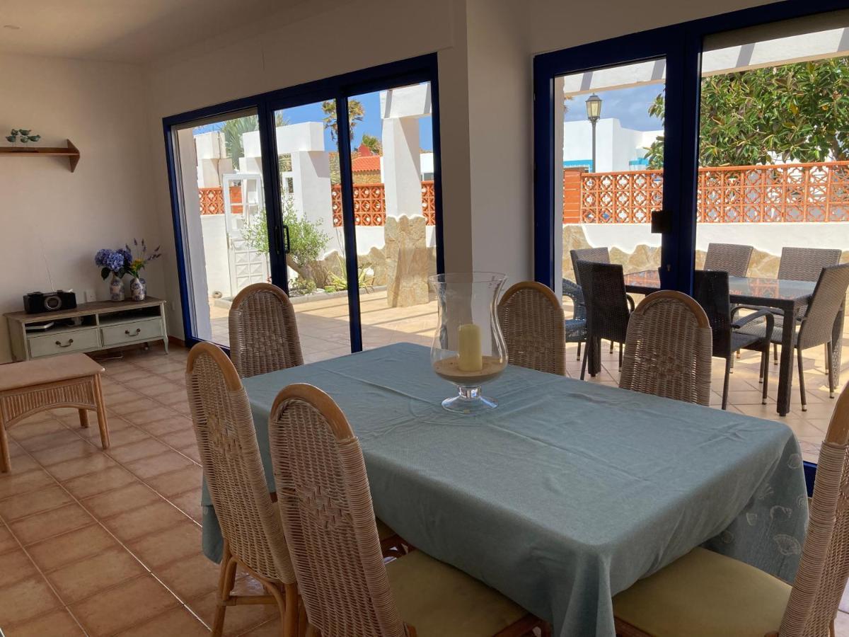 Beach House With The Heated Pool Next To Rocky Point Corralejo Buitenkant foto