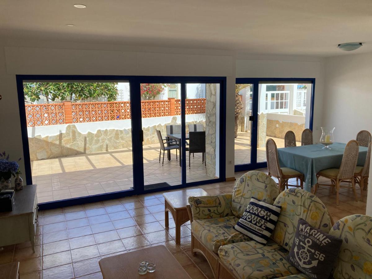 Beach House With The Heated Pool Next To Rocky Point Corralejo Buitenkant foto