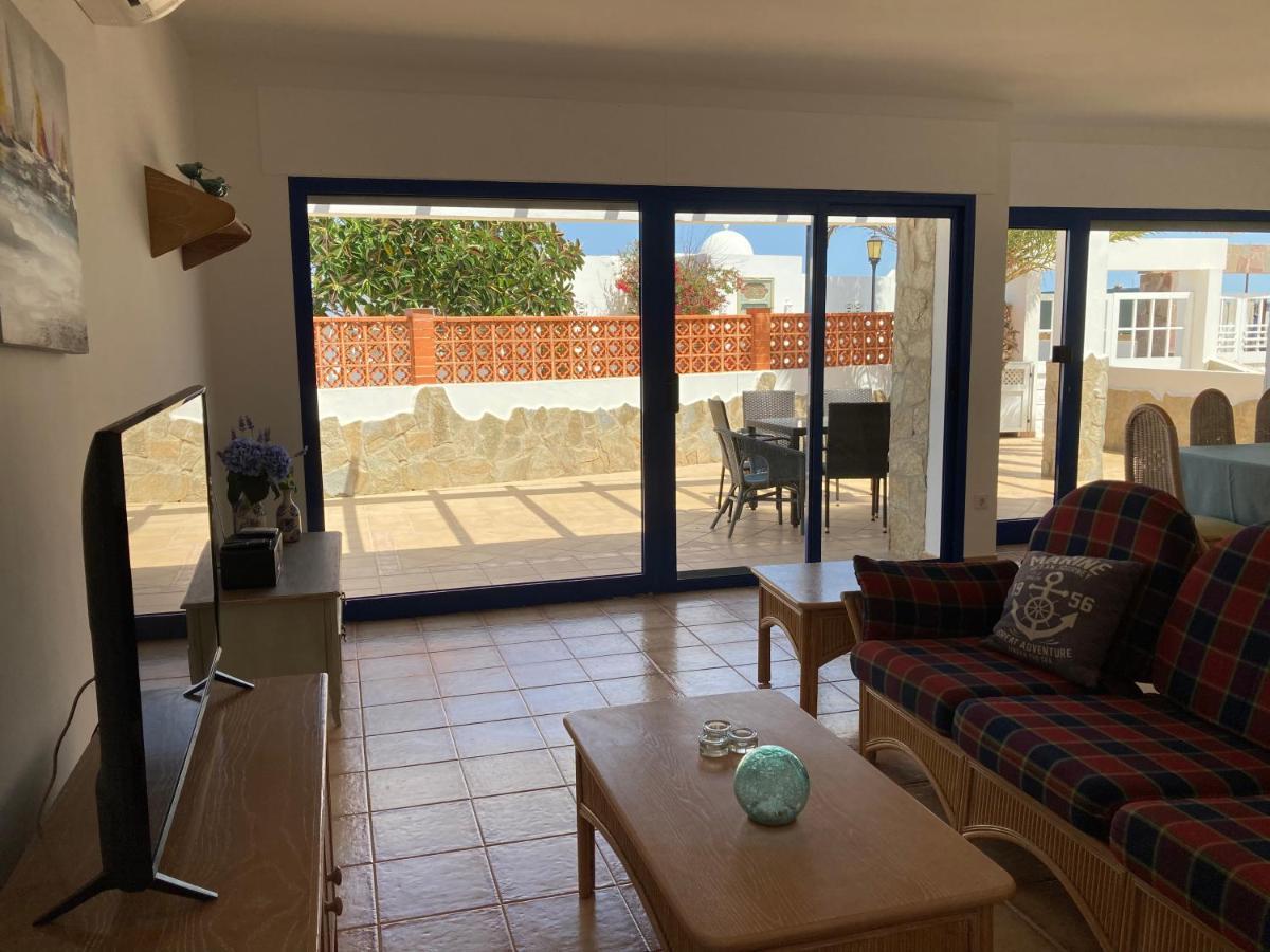 Beach House With The Heated Pool Next To Rocky Point Corralejo Buitenkant foto