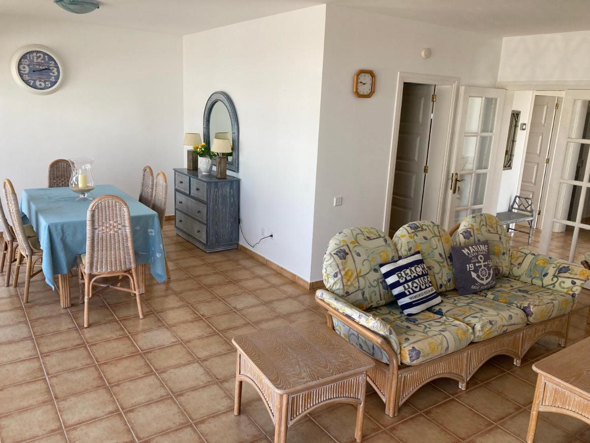 Beach House With The Heated Pool Next To Rocky Point Corralejo Buitenkant foto