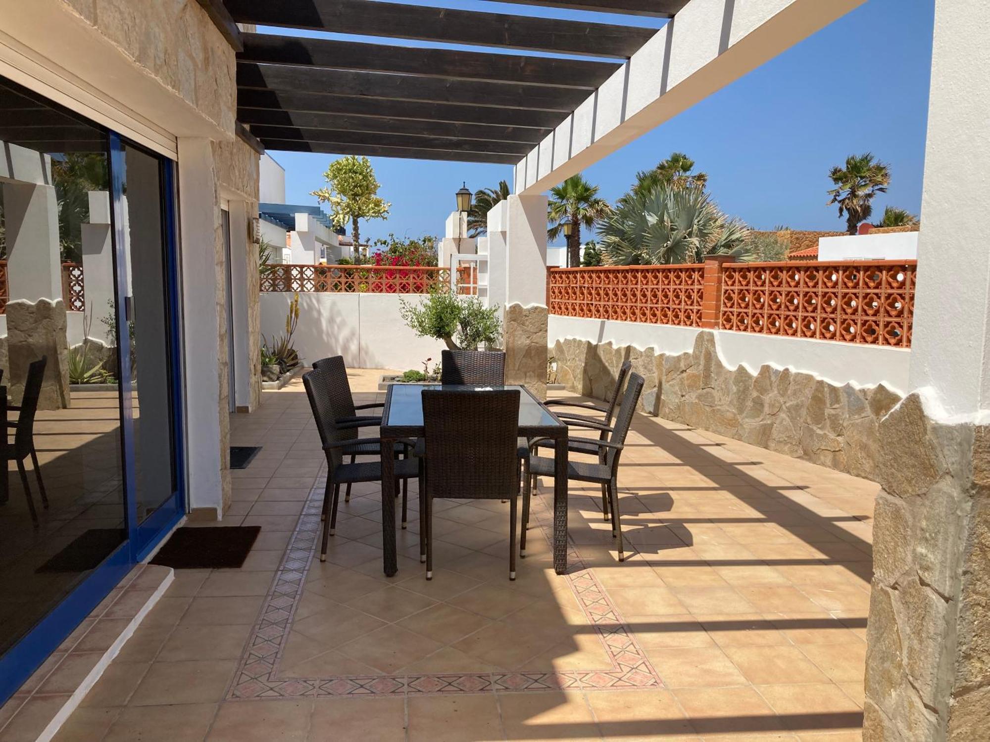 Beach House With The Heated Pool Next To Rocky Point Corralejo Buitenkant foto
